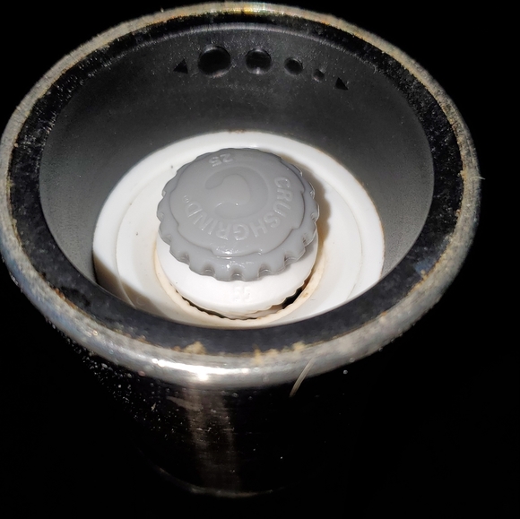 Pampered Chef Kitchen Pampered Chef Salt And Pepper Grinder And